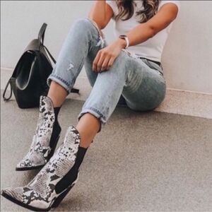 ZARA Cowboy Snakeskin Ankle Boot black white pull on bootie Size 38 / 7.5